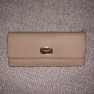 Tan beige Michael Kors Wallet